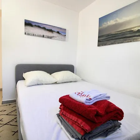 5100 - Cap D'agde Maison Mitoyenne T4 Climatise Avec Parking - Quartier Pinede
