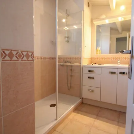 5100 - Cap D'agde Maison Mitoyenne T4 Climatise Avec Parking - Quartier Pinede * Agde